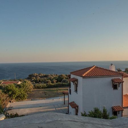 Ligres Beach - 2 Bedrooms Apartment Sea View Agia Paraskevi  Esterno foto